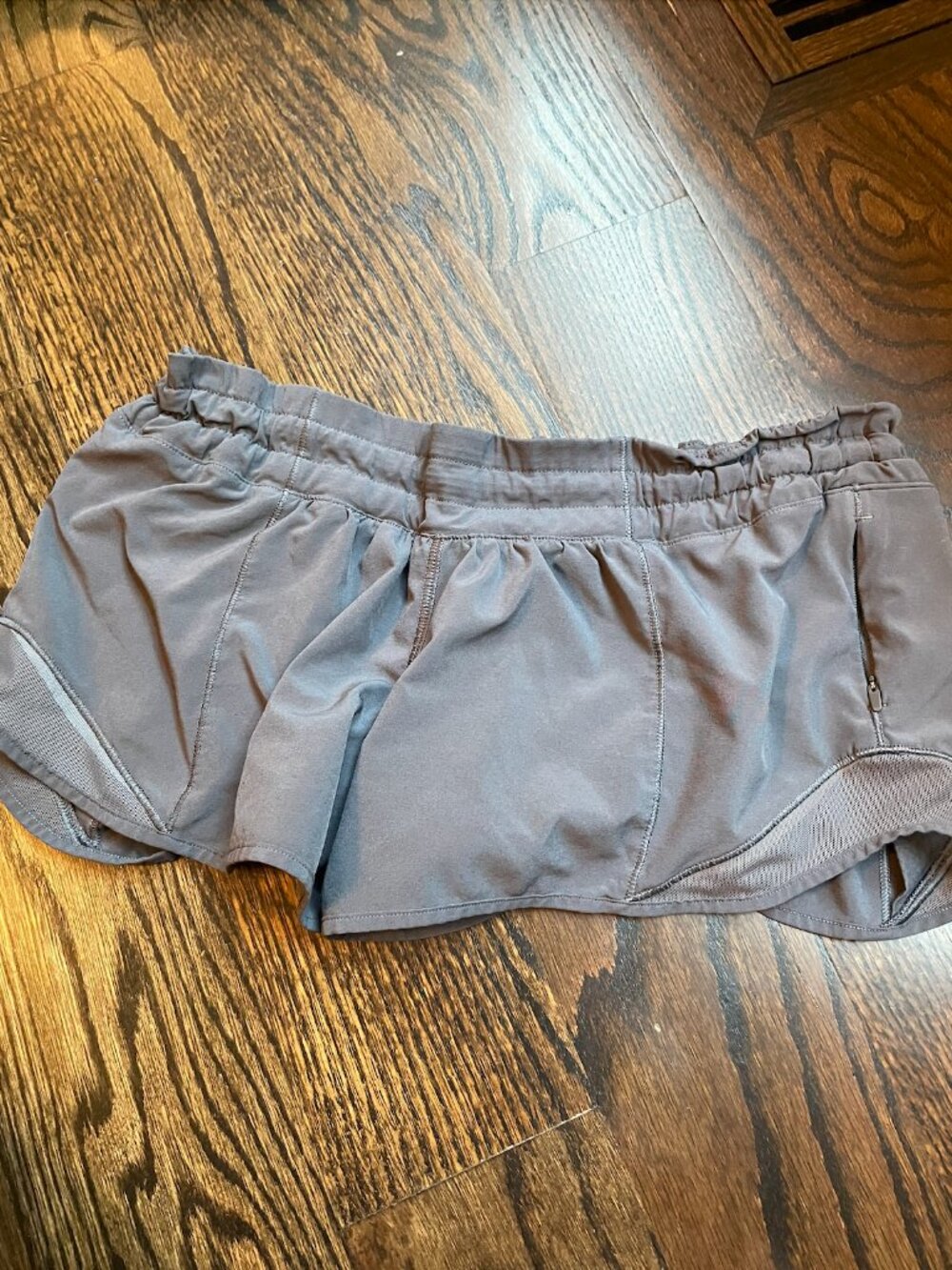 Lululemon Hotty Hot Grey Shorts 2.5" Size 4 Low Rise